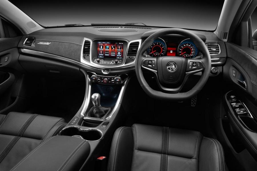  Holden VF Commodore SS V Show Car 2013 года  (фото 14 из 20)